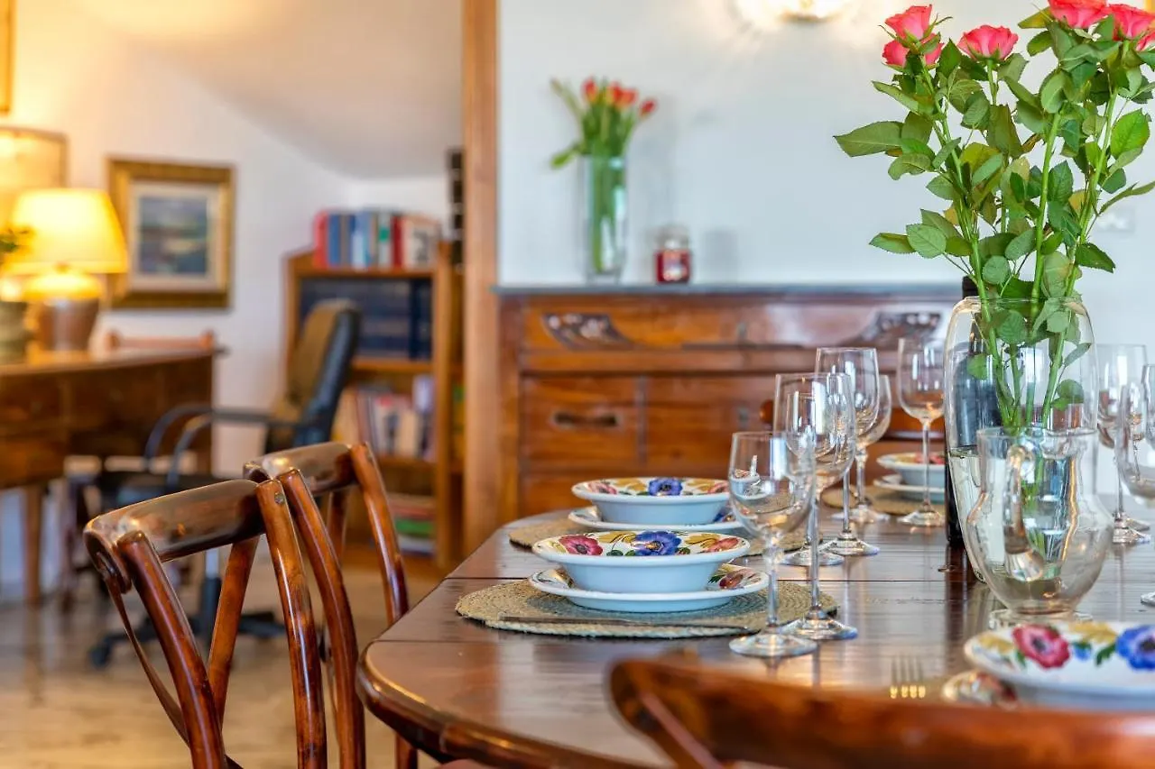Сasa de vacaciones Villa Surrounded By Centuries-Old Olive Trees Alguer Italia